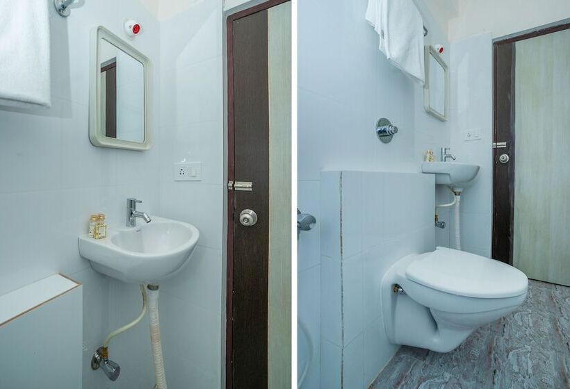 Hotelli Super Capital O Boulevard Elite Madiwala Near Ragigudda Sri Prasanna Anjanayeswamy Temple