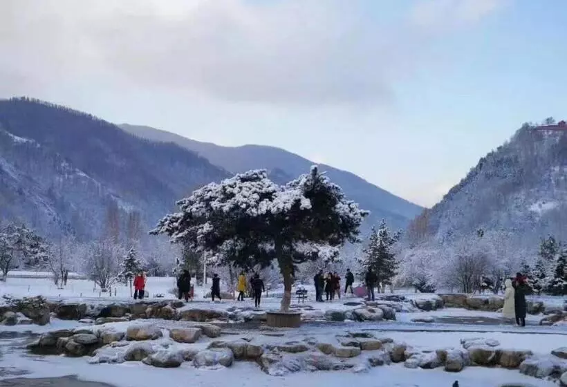 Hotelli Manbuyunduan.theme Inn