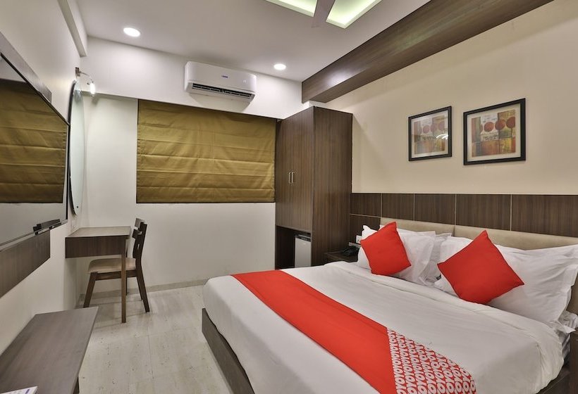 فندق Privya By Oyo Rooms