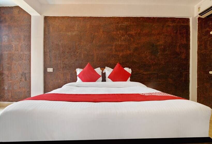 בית מלון כפרי Sal De Goa By Oyo Rooms