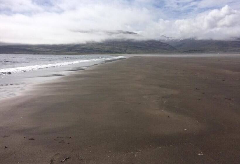 پانسیون Gljúfraborg