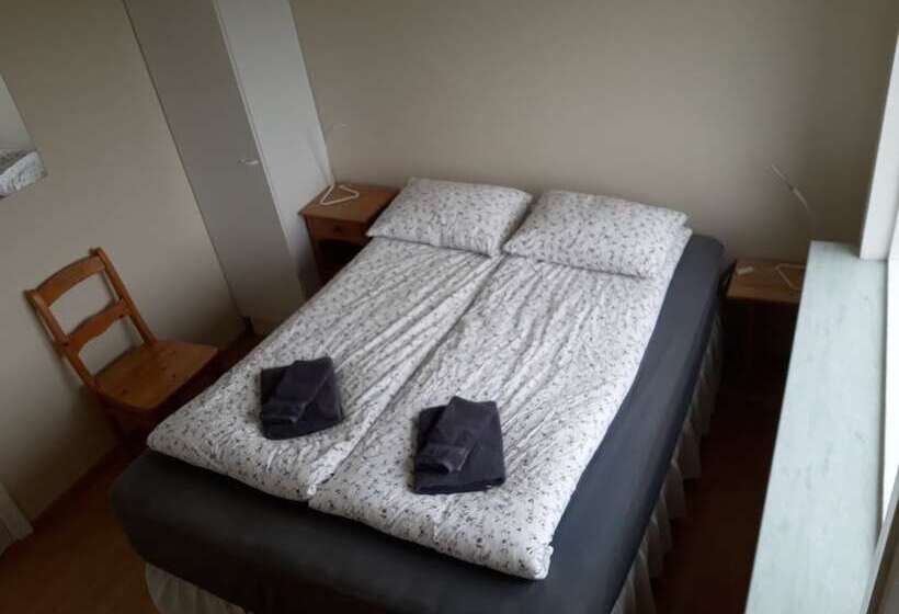 پانسیون Gljúfraborg