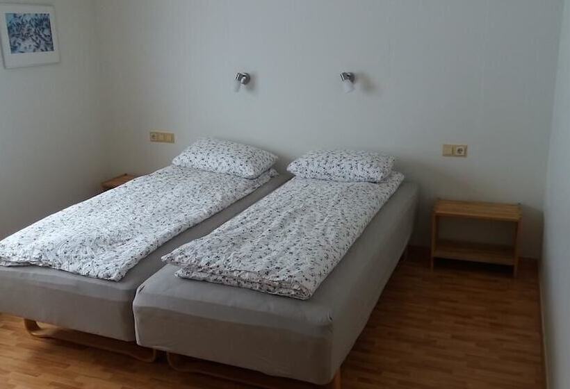 پانسیون Gljúfraborg