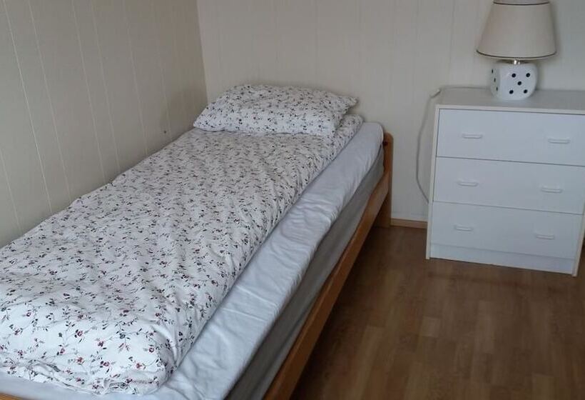 پانسیون Gljúfraborg