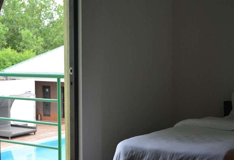 پانسیون Honors Residence