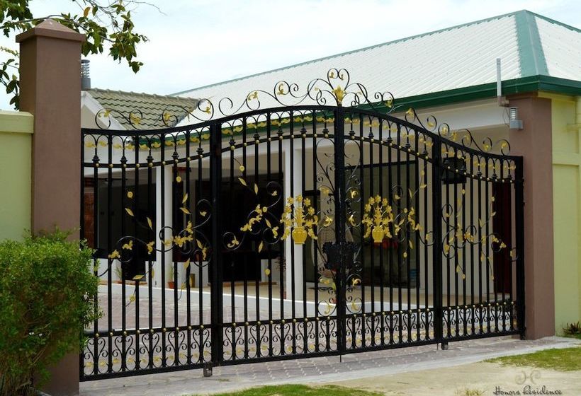 پانسیون Honors Residence