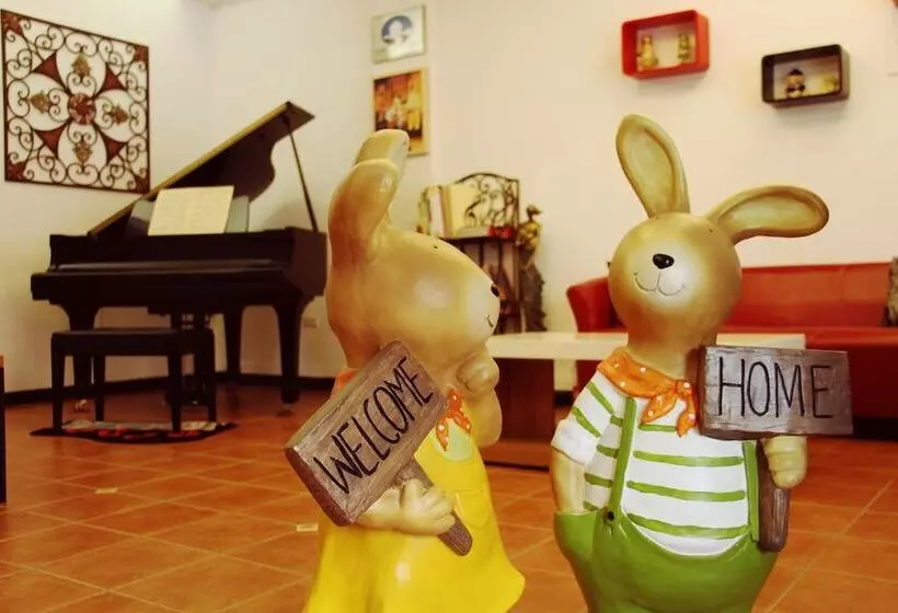 پانسیون Little Pianist Hostel