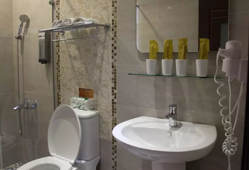 پانسیون Little Pianist Hostel