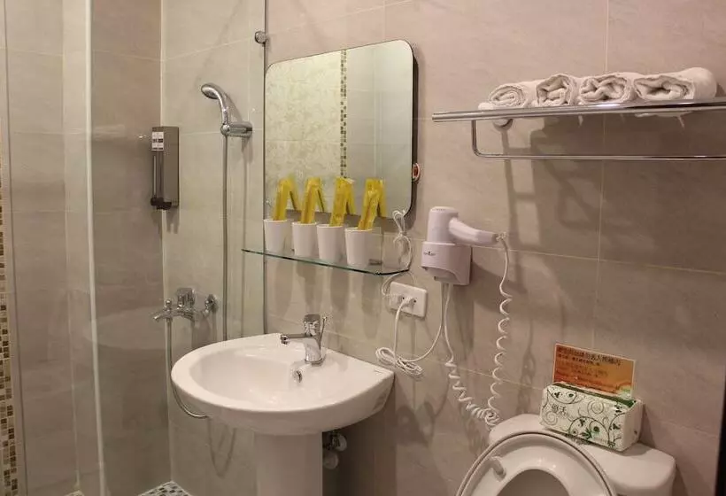 پانسیون Little Pianist Hostel