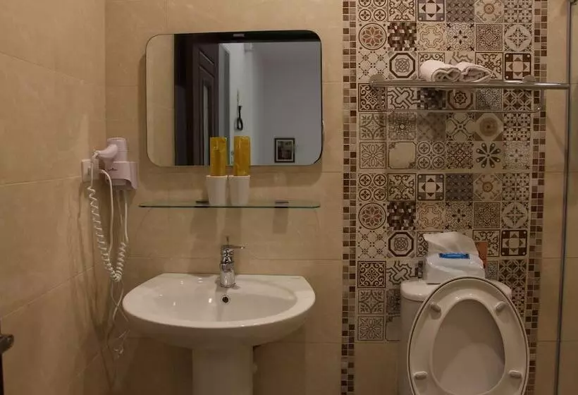 پانسیون Little Pianist Hostel