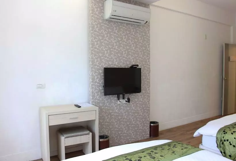 پانسیون Little Pianist Hostel