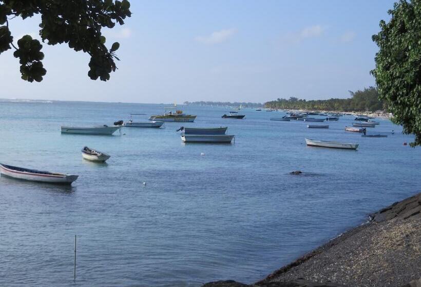 پانسیون Villa Kreola