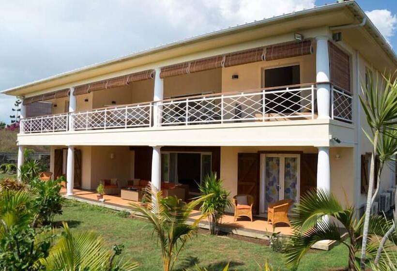 پانسیون Villa Kreola