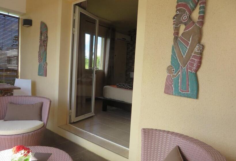 پانسیون Villa Kreola