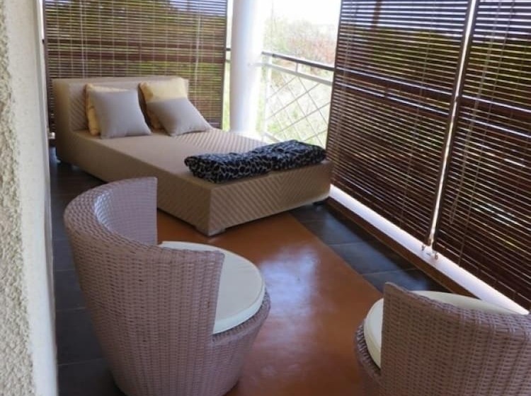 پانسیون Villa Kreola