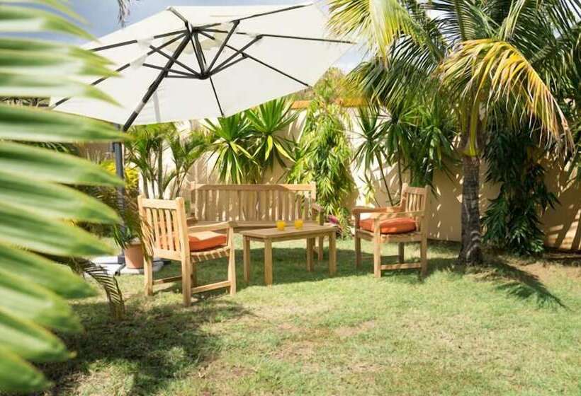 پانسیون Villa Kreola