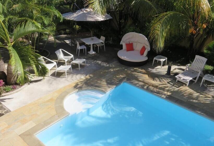 پانسیون Villa Kreola