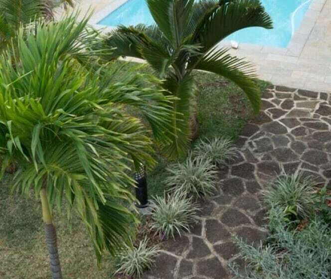 پانسیون Villa Kreola