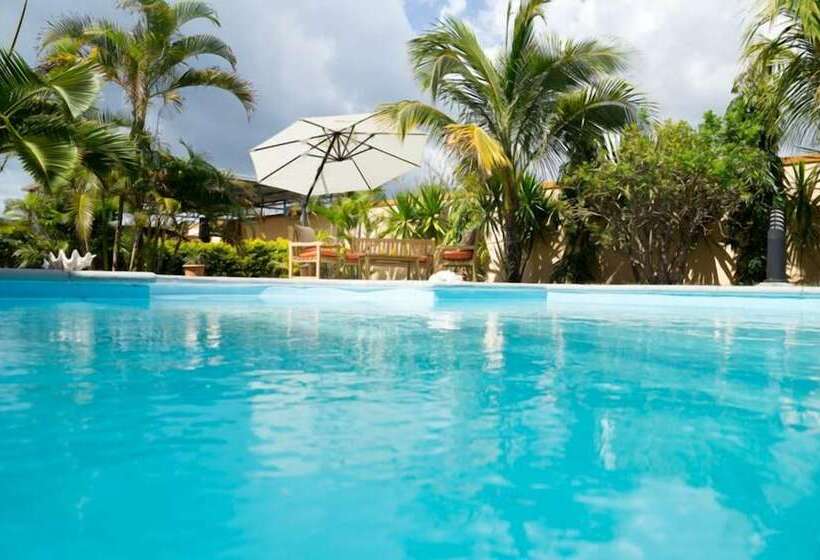 پانسیون Villa Kreola