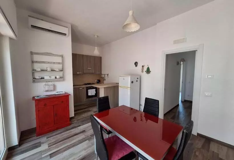 ペンション Vistamare House