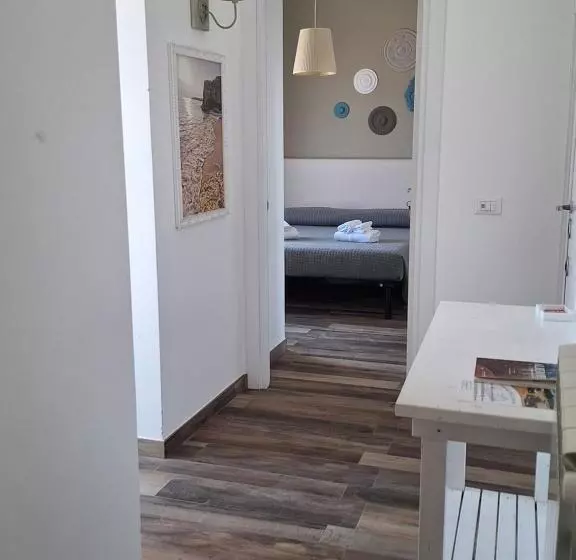 ペンション Vistamare House