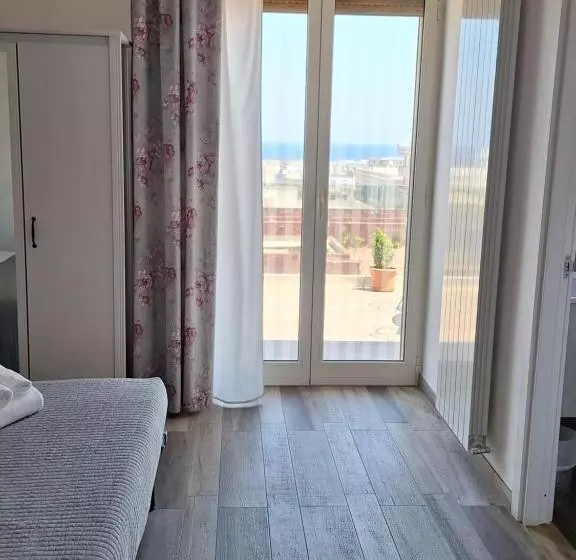 ペンション Vistamare House