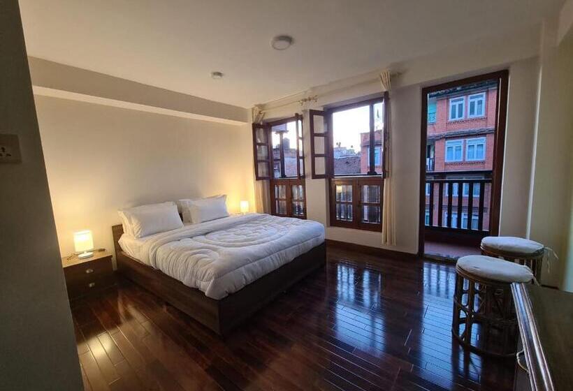 تختخواب و صبحانه Dalucha Heritage Home