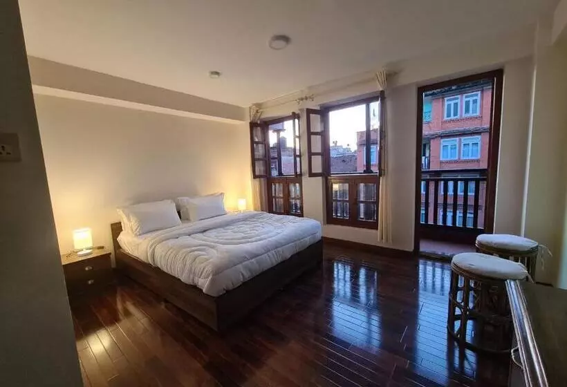 تختخواب و صبحانه Dalucha Heritage Home