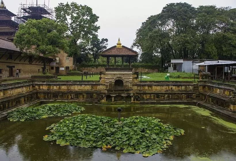 تختخواب و صبحانه Dalucha Heritage Home