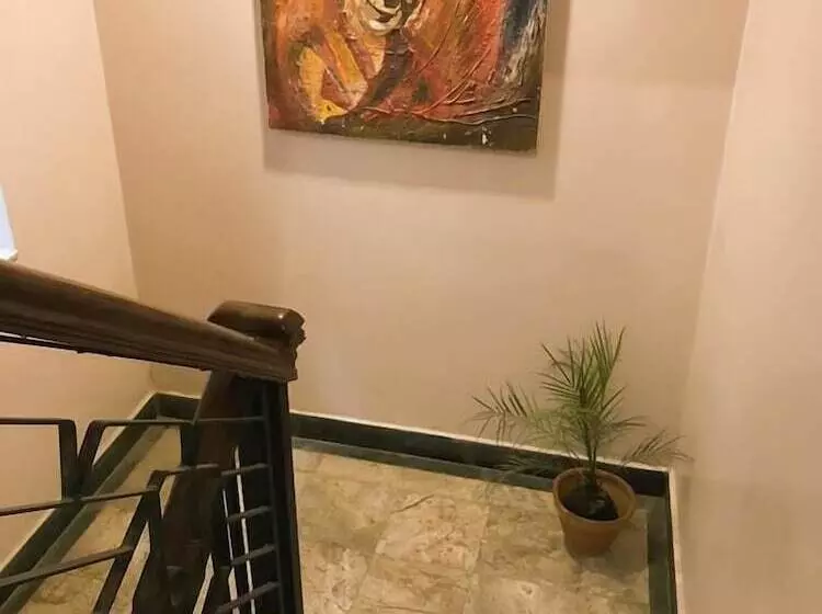 تختخواب و صبحانه Dalucha Heritage Home