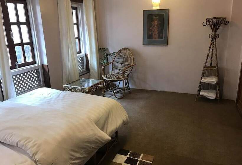 تختخواب و صبحانه Dalucha Heritage Home