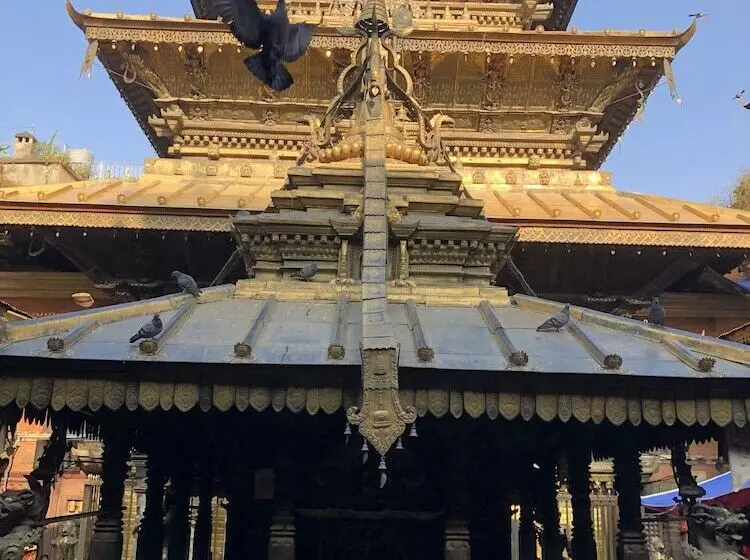 تختخواب و صبحانه Newa Chen Historic House Unesco