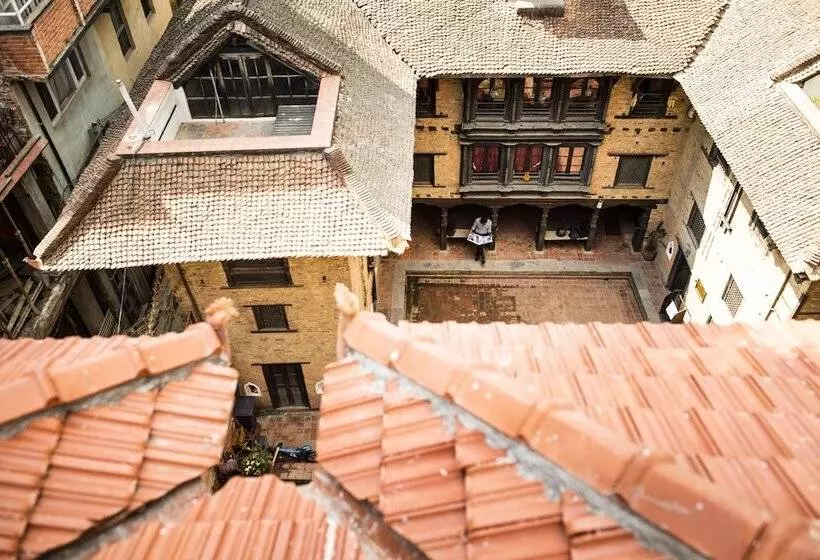 تختخواب و صبحانه Newa Chen Historic House Unesco