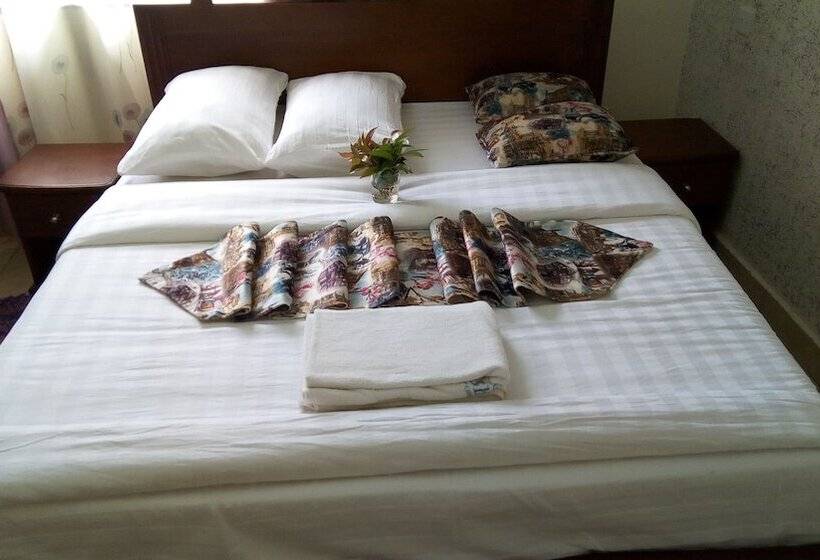 تختخواب و صبحانه Shrine Comfort Inn