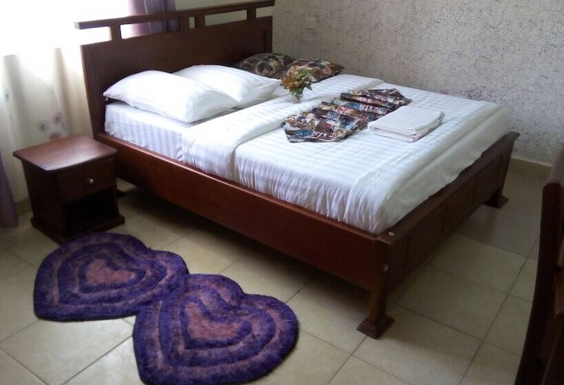 تختخواب و صبحانه Shrine Comfort Inn