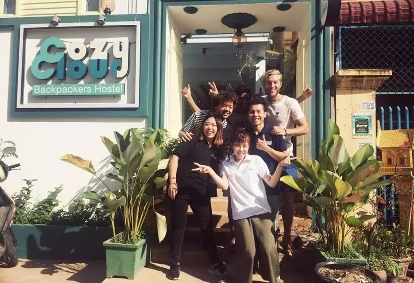 Cozycloud Backpackers Hostel