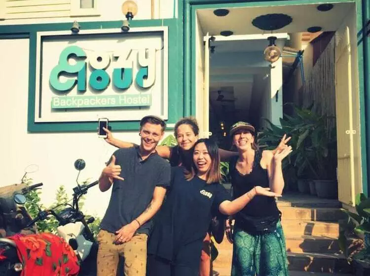 Cozycloud Backpackers Hostel