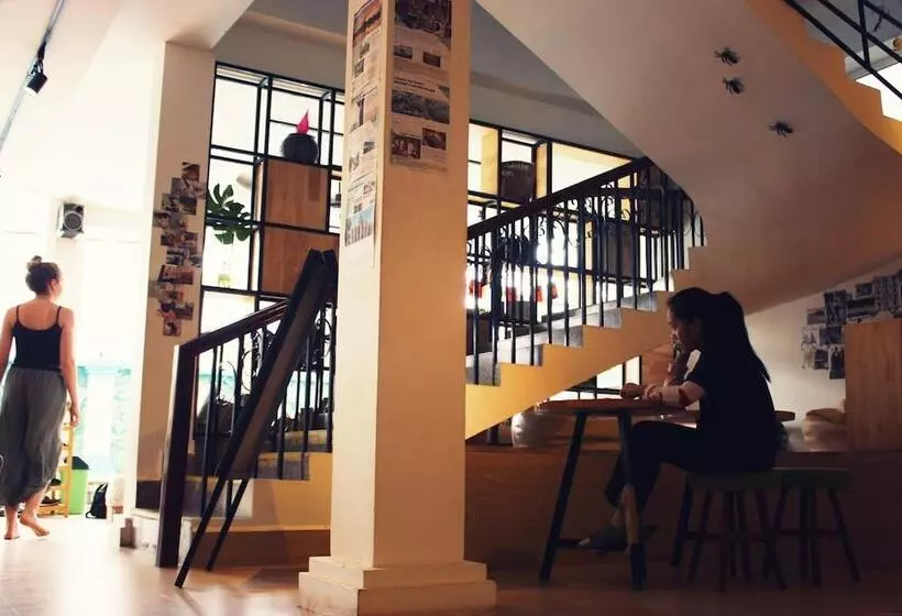 Cozycloud Backpackers Hostel