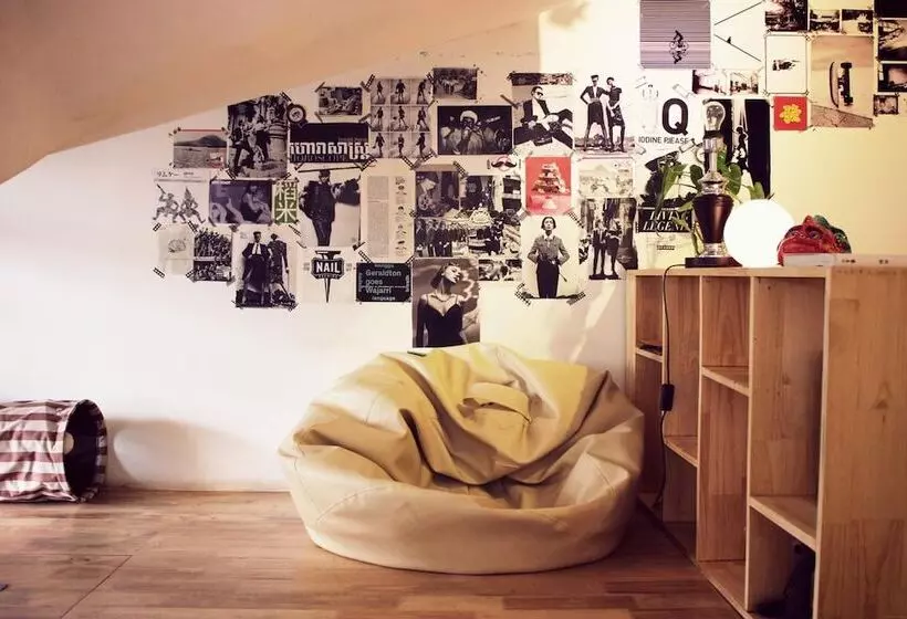 Cozycloud Backpackers Hostel