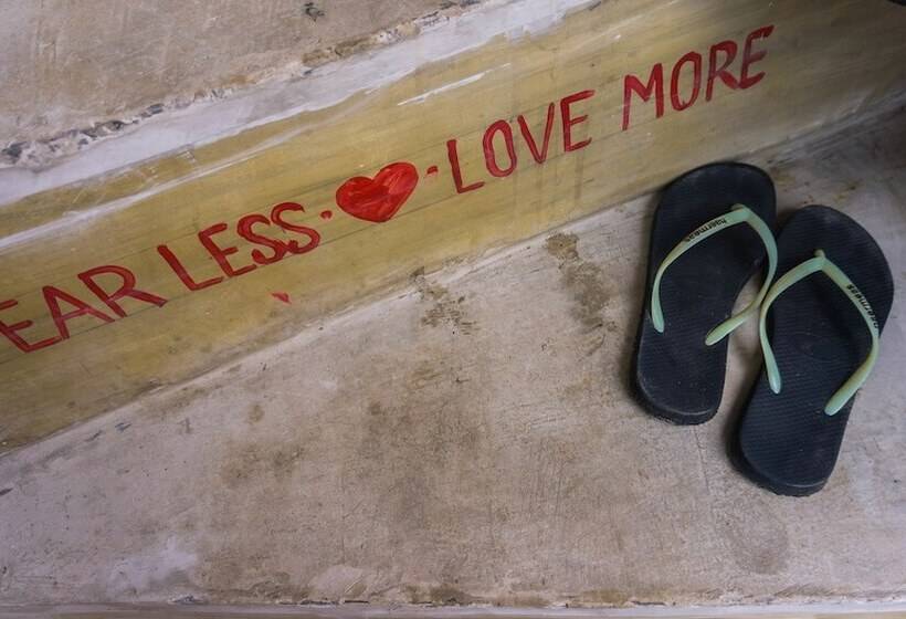 Happiness Hostel El Nido