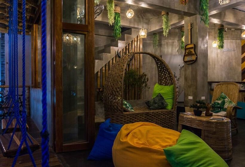 Happiness Hostel El Nido