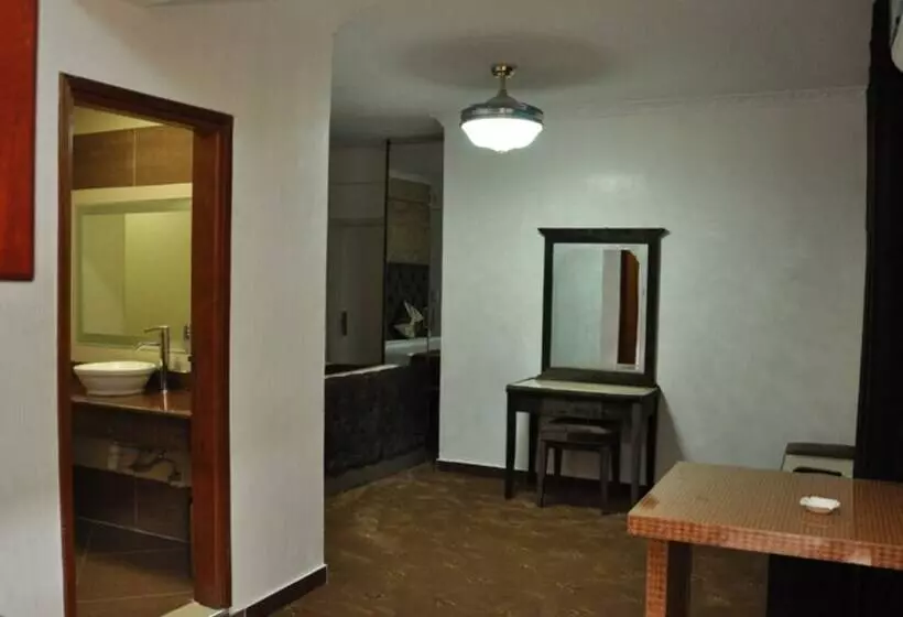 هتل Elite Suites