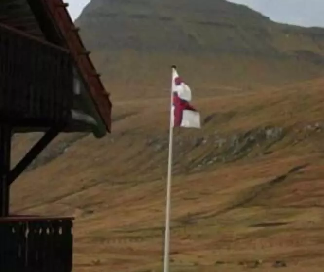 Hotelli Gjaargardur Guesthouse Gjogv