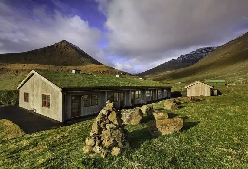 Hotelli Gjaargardur Guesthouse Gjogv