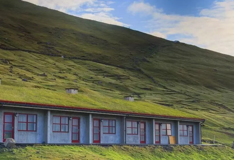Hotelli Gjaargardur Guesthouse Gjogv