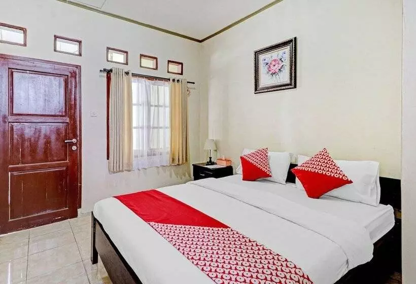 ホテル Collection O 90461 Graha Atmadja Syariah Guest House