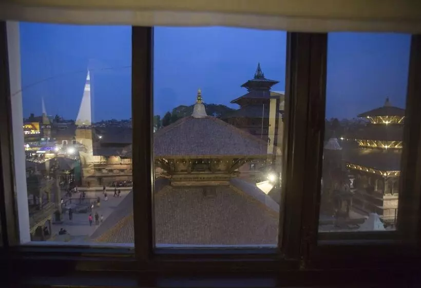 هتل Heranya La:ku