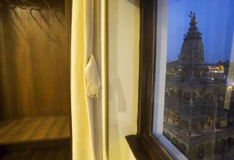 هتل Heranya La:ku