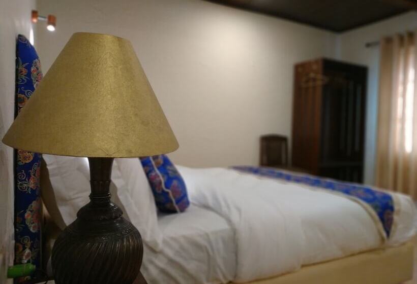 هتل Heranya La:ku