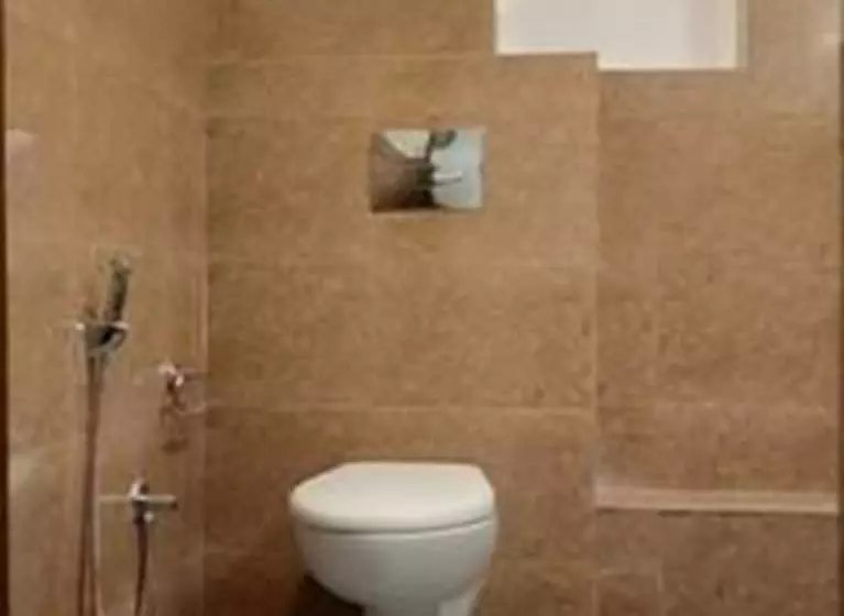 هتل Heranya La:ku